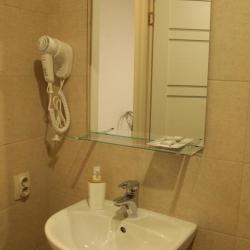 Фото Отель iQHOTEL (Айкью Нотел)
