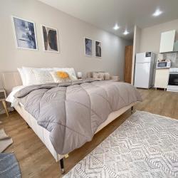 Апартаменты улучшенные ул. Аблукова, 22-1107