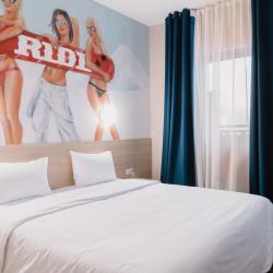 Фото BoogelWoogel Bar&Hotel Rosa Khutor (БугельВугель Бар&Отель Роза Хутор)