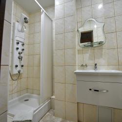 Номер стандарт с 1 двуспальной кроватью