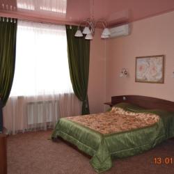 Номер комфорт улучшенный с 1 двуспальной кроватью