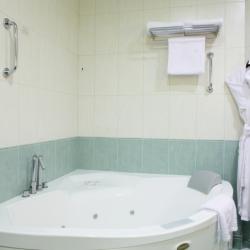 FIT номер люкс улучшенный с 1 двуспальной кроватью