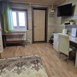 Комната полулюкс с 2 двуспальными кроватями