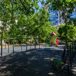 Фото Отель LetoApart (ЛетоАпарт) на улице Исаева 13