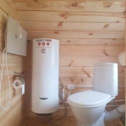 Коттедж улучшенный с 3 односпальными и 1 двуспальной кроватью