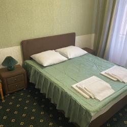 Номер стандарт с 1 двуспальной кроватью