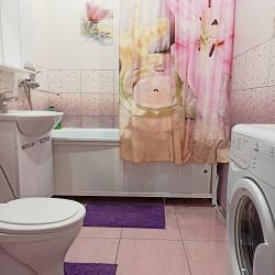 Фото Апартаменты на улице Короленко 10