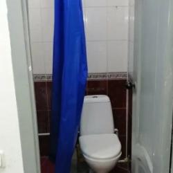 Кровать в 6-местном общем женском номере (удобства на этаже)