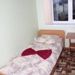 Номер улучшенный стандарт с 4 односпальными и 1 двуспальной кроватью