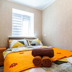 Фото Отель LetoApart (ЛетоАпарт) на улице Исаева 13