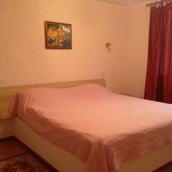 Номер стандарт с 1 двуспальной кроватью