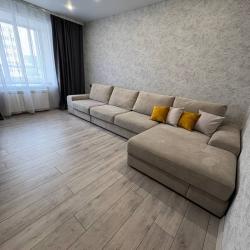 Фото День Ночь апартаменты - Новая квартира в центре города - все рядом.