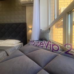 Фото Апартаменты Housevip на улице Матрены Наздрачевой 3/1