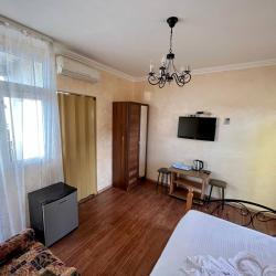 Номер стандарт с 1 двуспальной кроватью