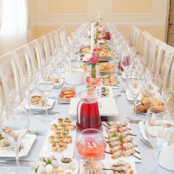 Фото Отель Адаби