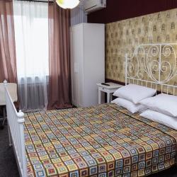Номер комфорт улучшенный с 1 двуспальной кроватью