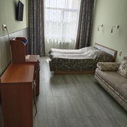 Номер эконом с 1 двуспальной кроватью