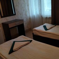 Комната стандарт с 3 односпальными кроватями c балконом