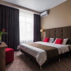 Номер стандарт с 1 двуспальной кроватью