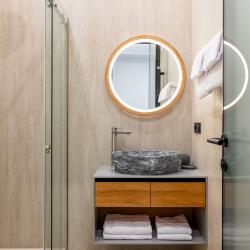 Номер стандарт улучшенный с 1 двуспальной кроватью