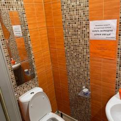 Кровать в 6-местном общем мужском номере