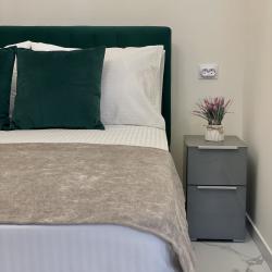 Номер люкс с 1 двуспальной кроватью