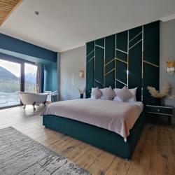 Grand Shale (Гранд Шале) — 0f78dc437e90497aba98b56cdd3a7b60