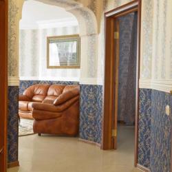 Номер люкс комфорт с 1 двуспальной кроватью