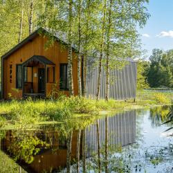 Коттеджи у озера  с 2-мя спальнями (100 кв.м.)