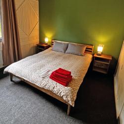 Коттедж стандарт с 2 двуспальными кроватями (мансарда)