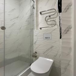 Номер стандарт с 1 двуспальной кроватью (с завтраком)