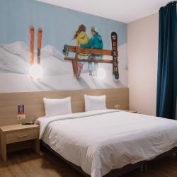 Фото BoogelWoogel Bar&Hotel Rosa Khutor (БугельВугель Бар&Отель Роза Хутор)