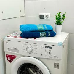 Фото Апартаменты в микрорайоне Парковый 1 корпус 20