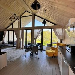 Фото Отель BarnHouse Village (БарнХаус Виллэдж)