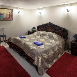 Номер эконом улучшенный с 1 двуспальной кроватью (без окна)