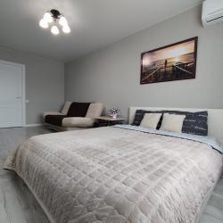 Фото Апартаменты на улице Краснодонская 10А