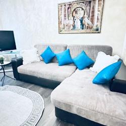 Фото Апартаменты на улице Чкалова 48