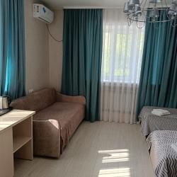 3-местный номер стандарт с 2 односпальными кроватями