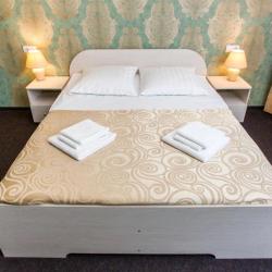 Номер улучшенный с 1 двуспальной кроватью