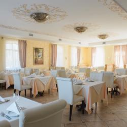 Фото Отель Малиновая слобода