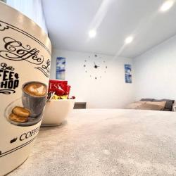 Апартаменты стандарт Геологоразведчиков 44а