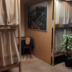 Кровать в 6-местном общем номере