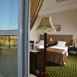 Номер делюкс с 1 двуспальной кроватью