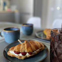 Фото Апартаменты на улице Тихая 6к2