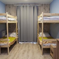 Кровать в общем номере с 2 двухъярусными кроватями (общие удобства)
