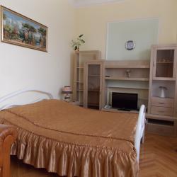 Номер стандарт бизнес с 1 двуспальной кроватью