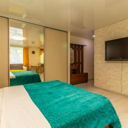 Фото Отель Новиков Дворик на Свердловском проспекте 48