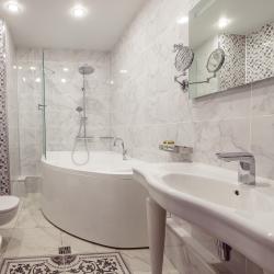 Номер люкс с 1 двуспальной кроватью