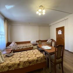 Кровать в 3-местном общем номере
