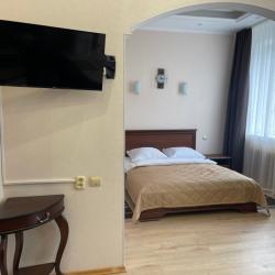 Номер стандарт с 1 двуспальной кроватью